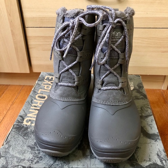 The North Face Shellista II Shorty Winter Boots - Picture 4 of 11